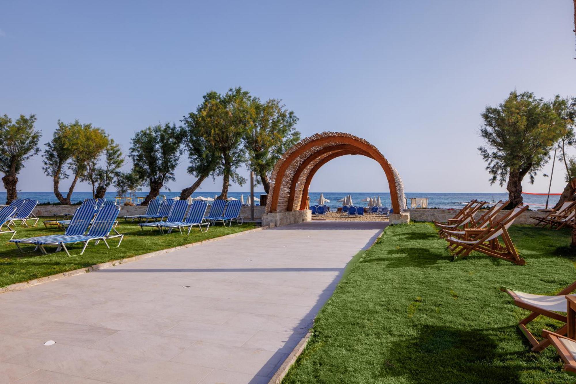 Hotel Bay & 4*