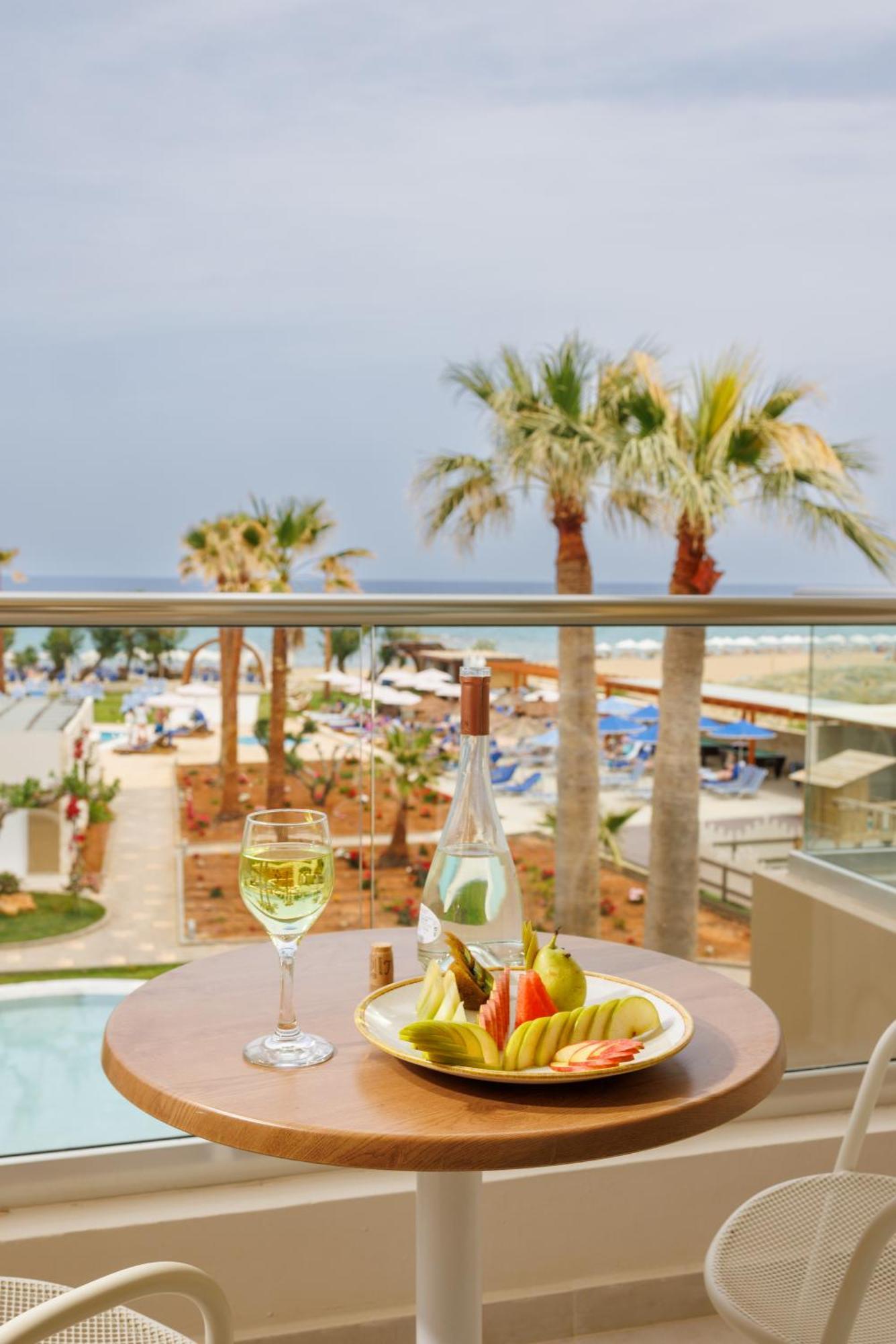 Bay Hotel&bungalows 4* Malia