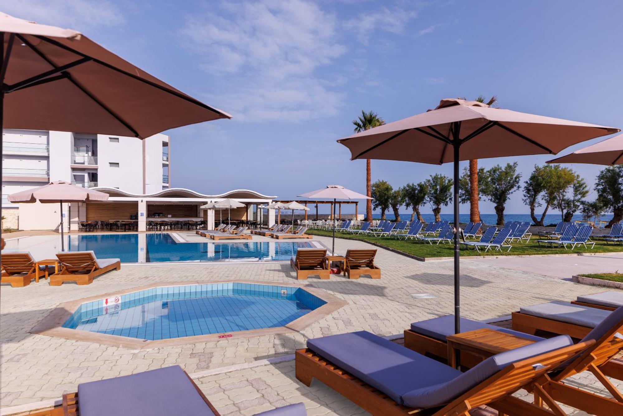 Hotel Bay & 4*