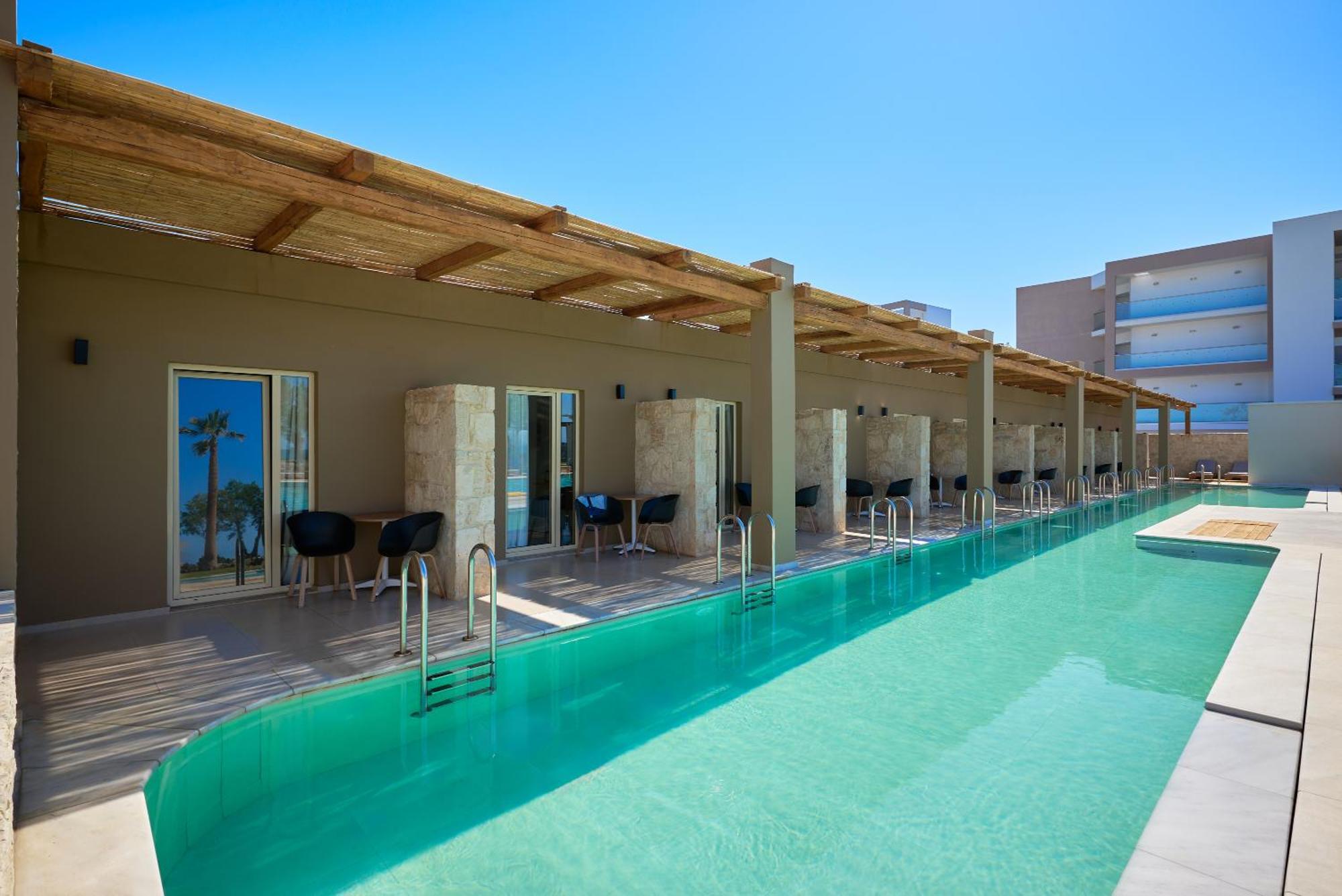Bay & Hotel 4*