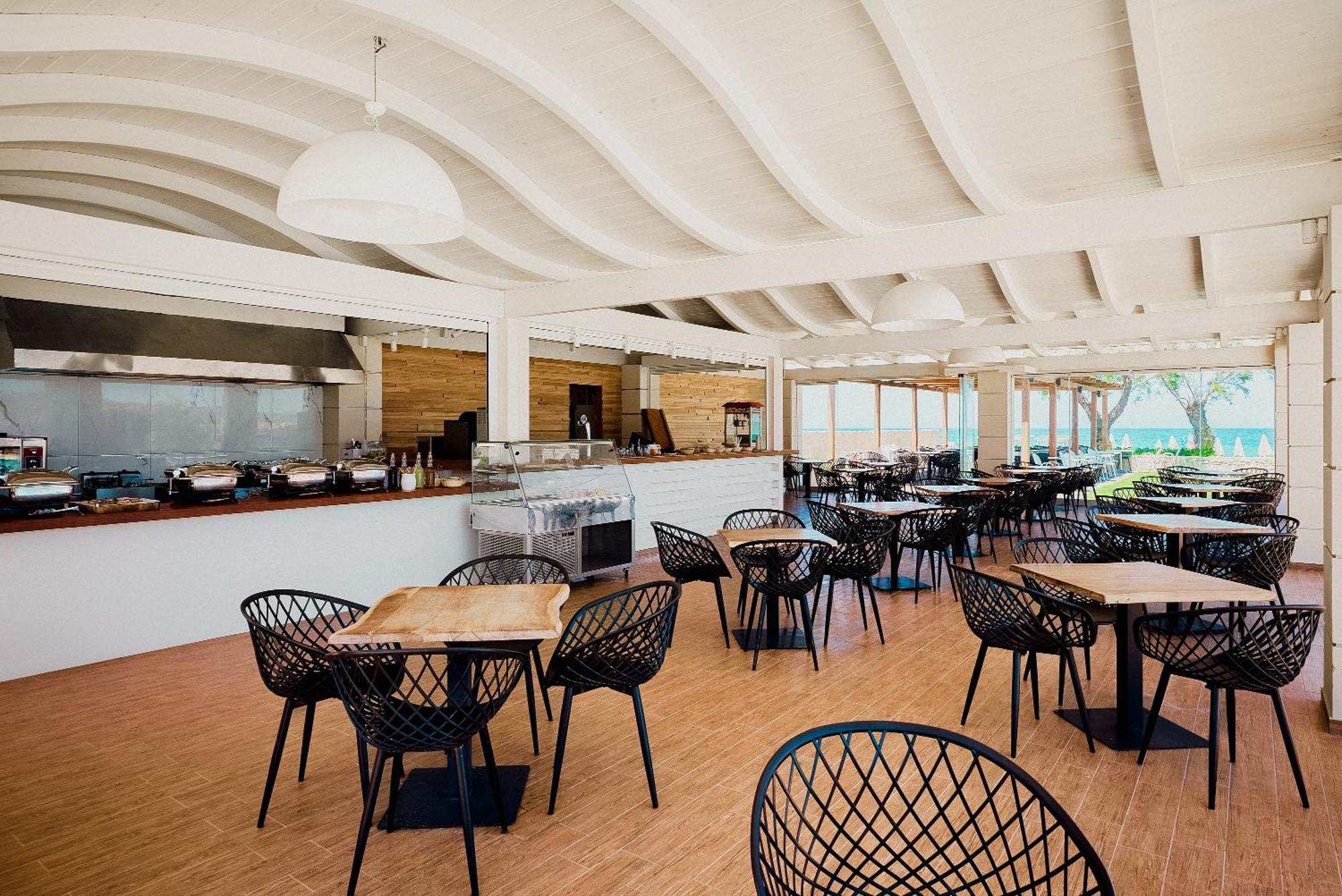 Bay Hotel&bungalows Malia