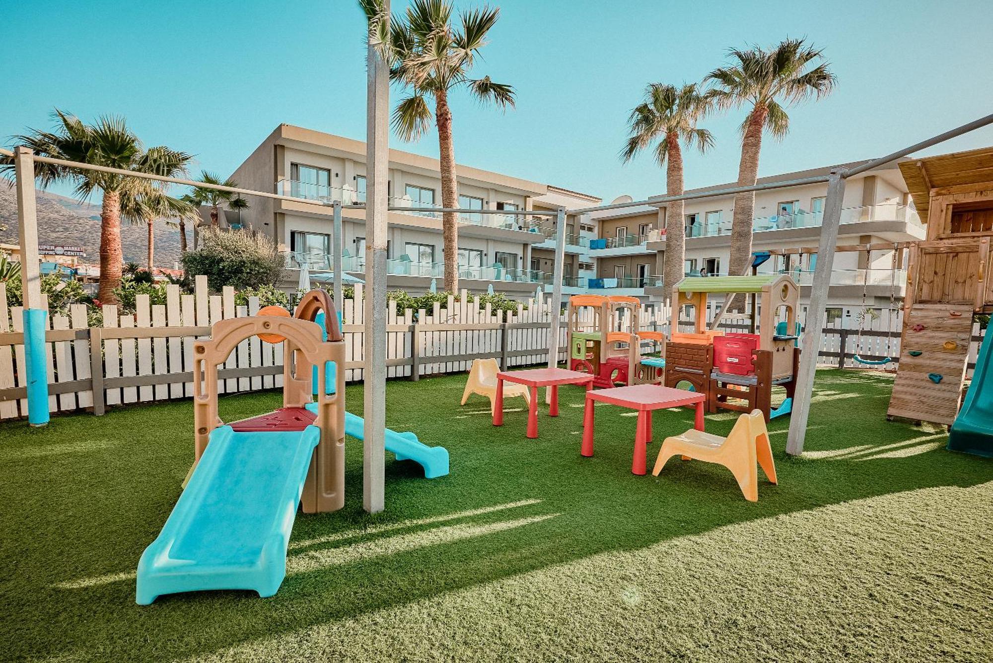 Bay & Hotel Malia